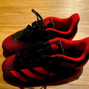 Kids, soccer cleats, Adidas Predator, red/black